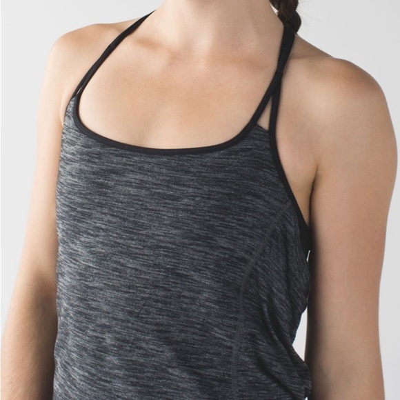 LuluLemon athletica Women’s Lighten UpCharcoal Grey Black Tank Built in Bra sz 6 - Picture 5 of 10